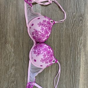 Victoria secret push up bra!